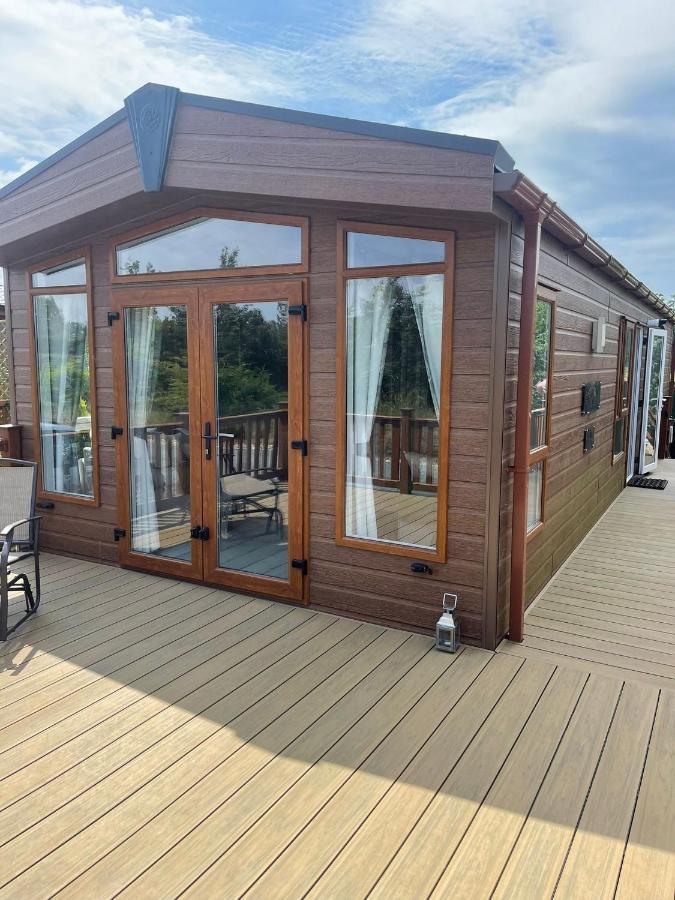 Fern Lodge With Hot Tub Stonham Aspall Екстер'єр фото