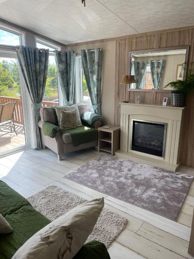 Fern Lodge With Hot Tub Stonham Aspall Екстер'єр фото